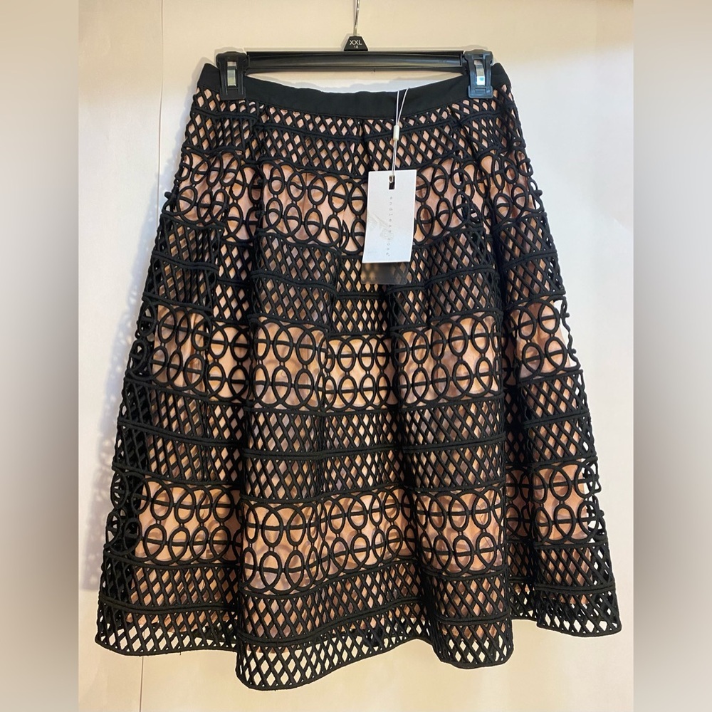 Endless Rose‎ Black Lace Overlay Midi Skirt Nude Lining Size Small NWT
